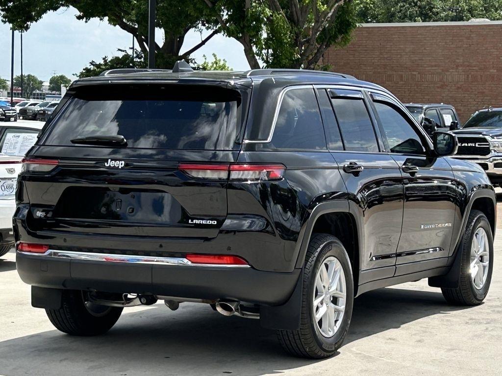 Jeep Grand Cherokee Laredo E 2WD 2025