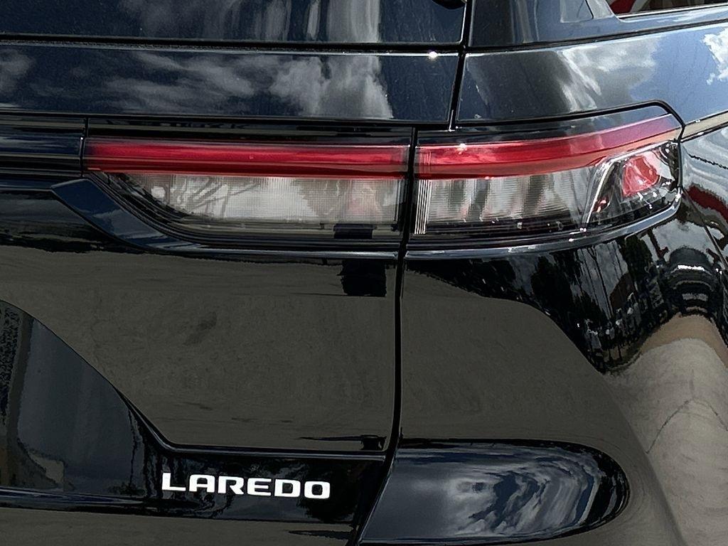 Jeep Grand Cherokee Laredo E 2WD 2025