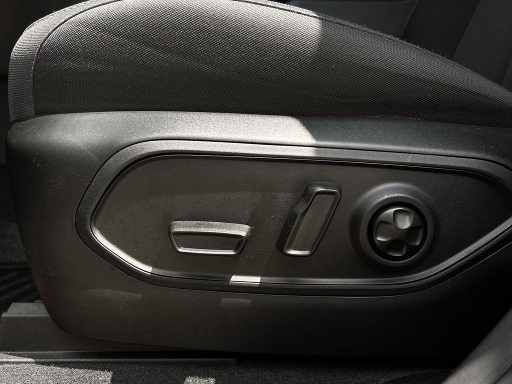 Jeep Grand Cherokee Laredo E 2WD 2025
