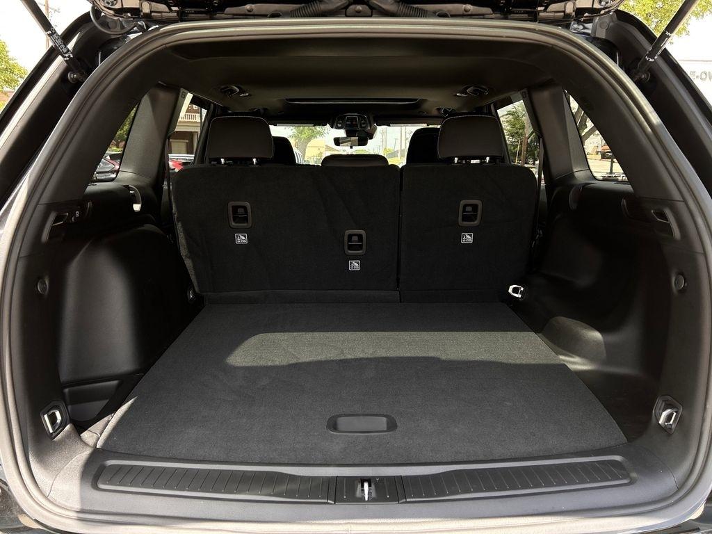 Jeep Grand Cherokee Laredo E 2WD 2025