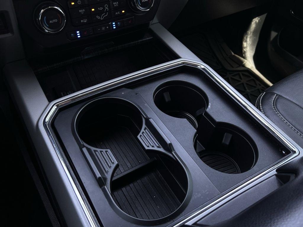 Ford F-250 SD Lariat Crew Cab 4WD 2020