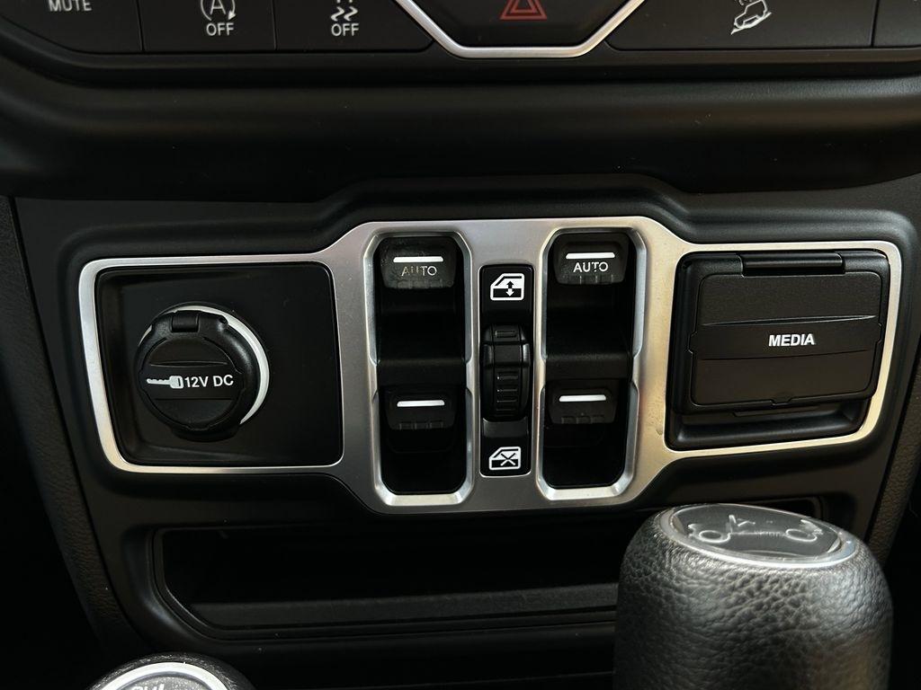 Jeep Wrangler Unlimited Sahara 2018