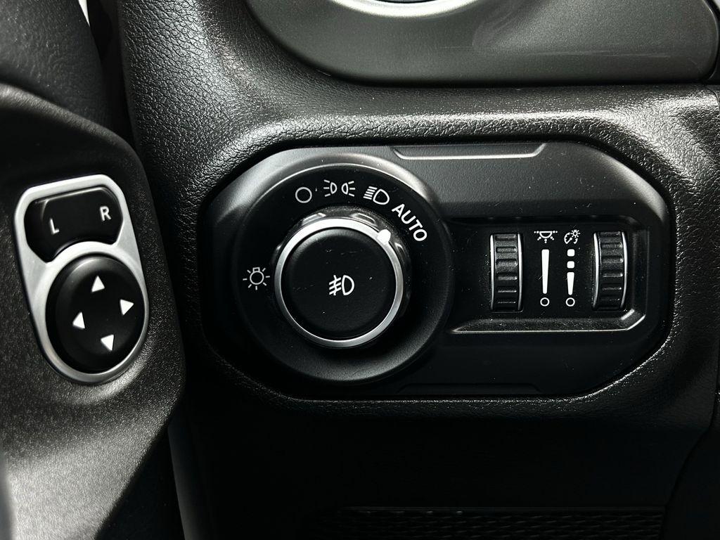 Jeep Wrangler Unlimited Sahara 2018