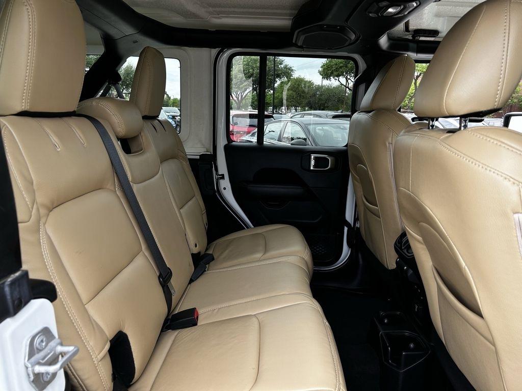 Jeep Wrangler Unlimited Sahara 2018