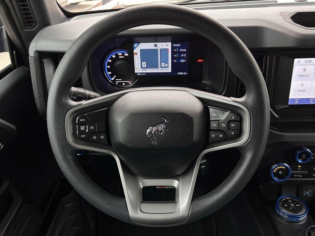 Ford Bronco Base 2-Door 2022