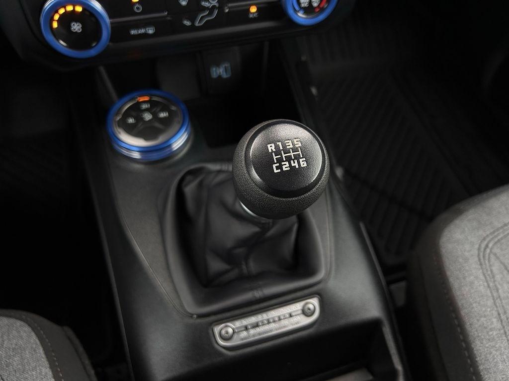 Ford Bronco Base 2-Door 2022