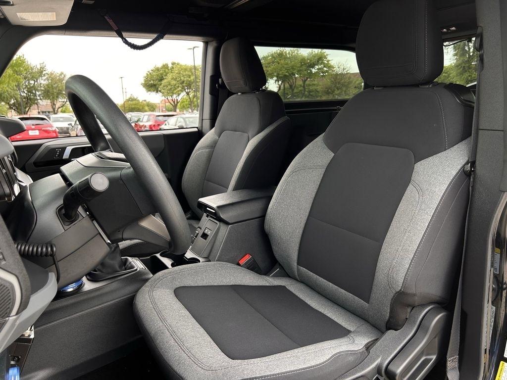 Ford Bronco Base 2-Door 2022