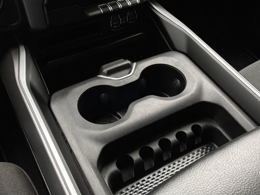 RAM 1500 Big Horn Quad Cab 2WD 2022