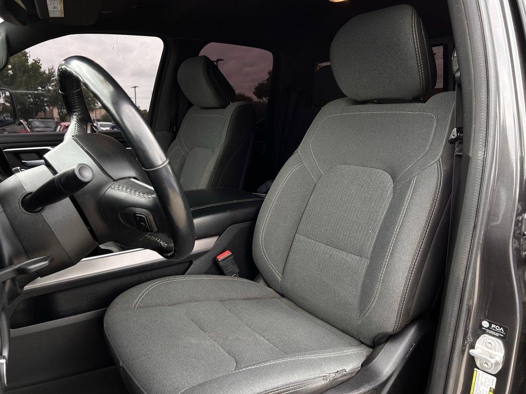 RAM 1500 Big Horn Quad Cab 2WD 2022