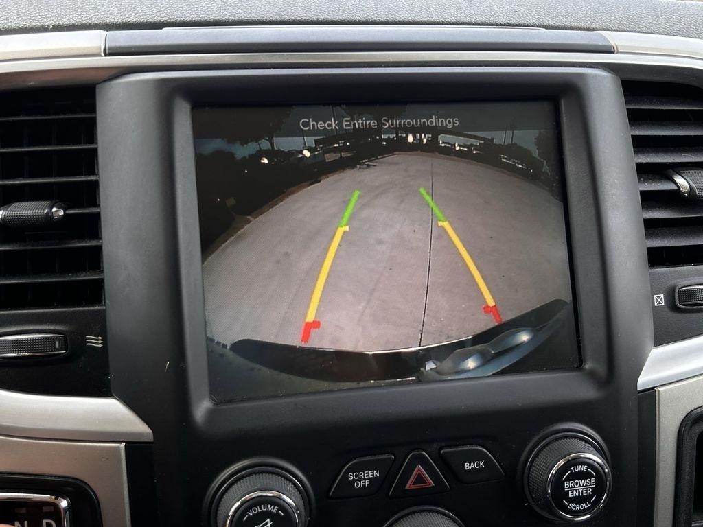 RAM 1500 SLT Crew Cab SWB 2WD 2016