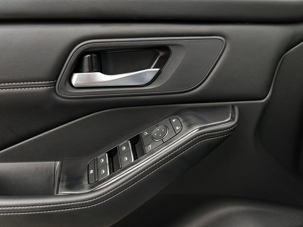 Nissan Rogue SL AWD 2026