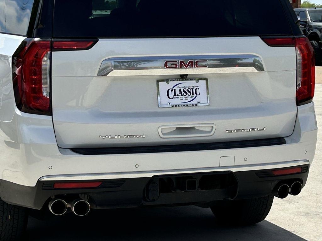 GMC Yukon XL Denali 4WD 2024