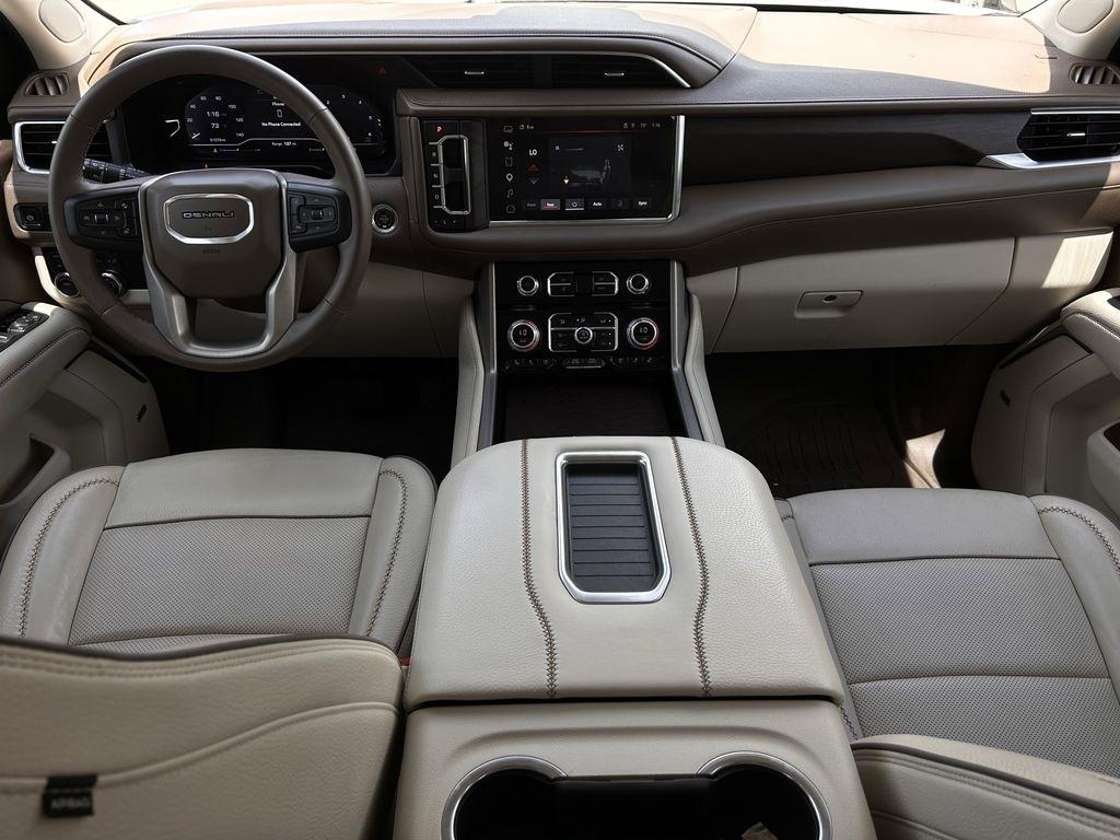 GMC Yukon XL Denali 4WD 2024