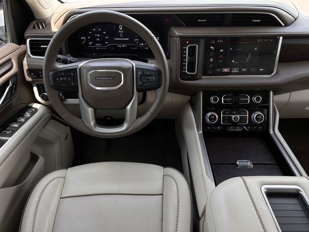 GMC Yukon XL Denali 4WD 2024