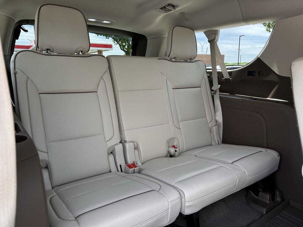 GMC Yukon XL Denali 4WD 2024