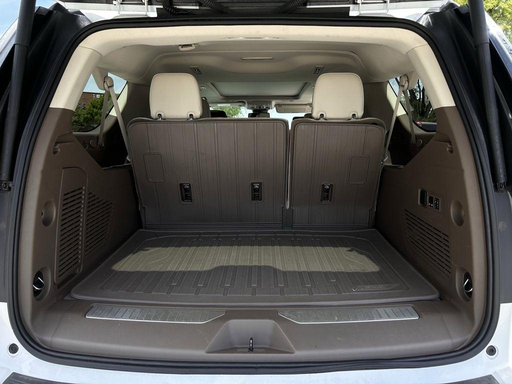 GMC Yukon XL Denali 4WD 2024