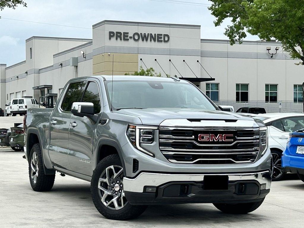 GMC Sierra 1500 SLT Crew Cab 4WD 2024