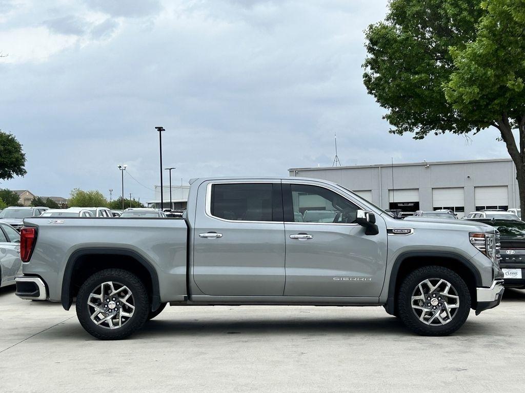 GMC Sierra 1500 SLT Crew Cab 4WD 2024