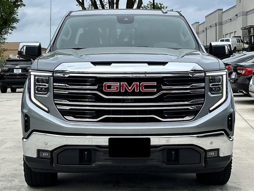 GMC Sierra 1500 SLT Crew Cab 4WD 2024