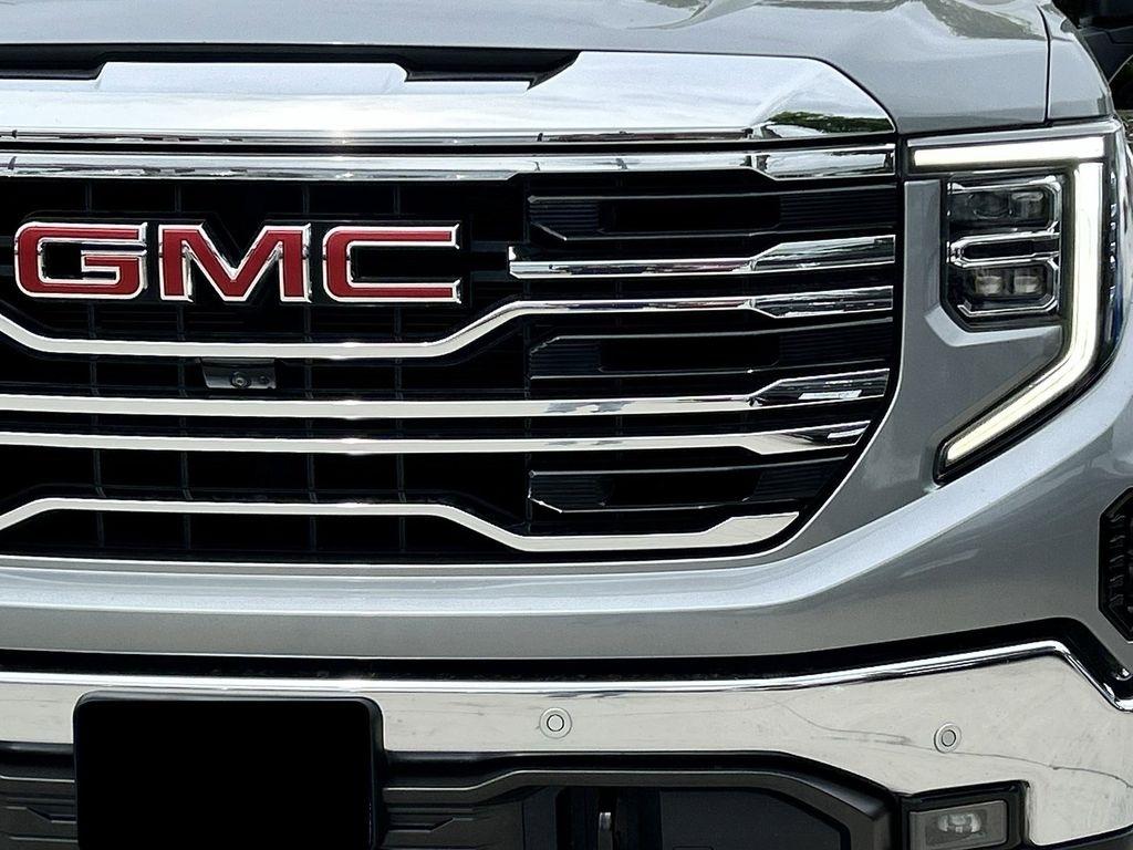 GMC Sierra 1500 SLT Crew Cab 4WD 2024