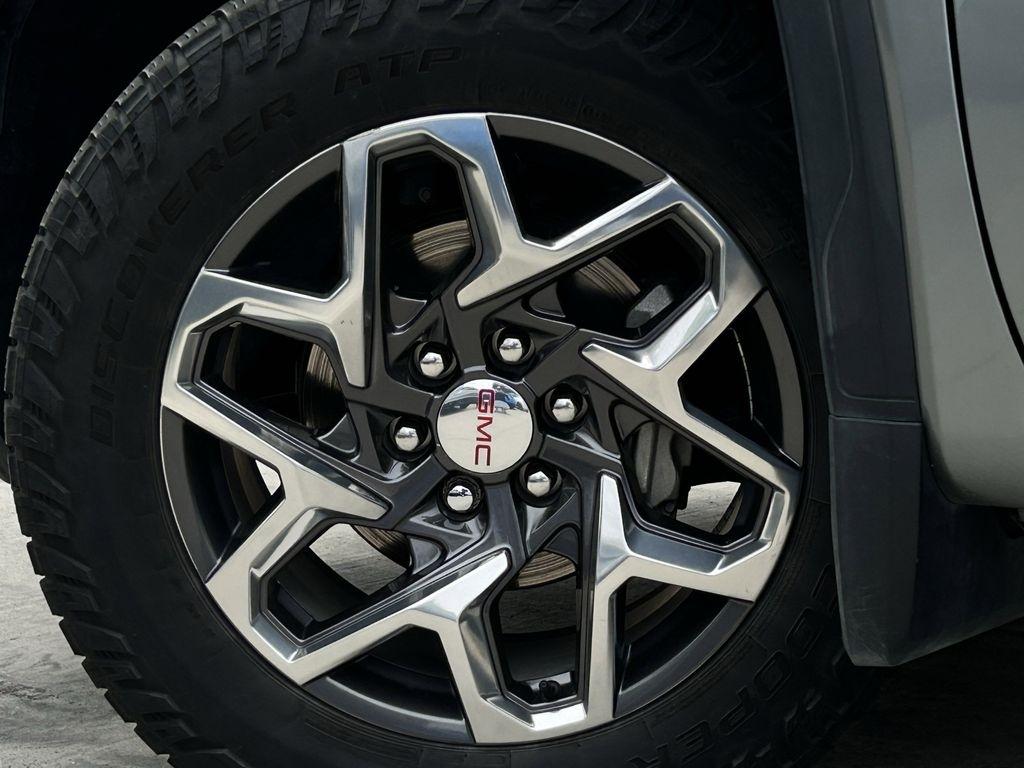 GMC Sierra 1500 SLT Crew Cab 4WD 2024