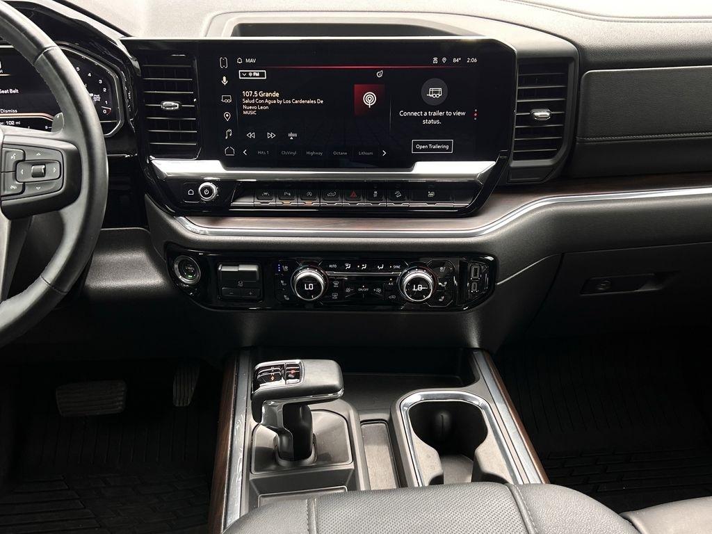 GMC Sierra 1500 SLT Crew Cab 4WD 2024