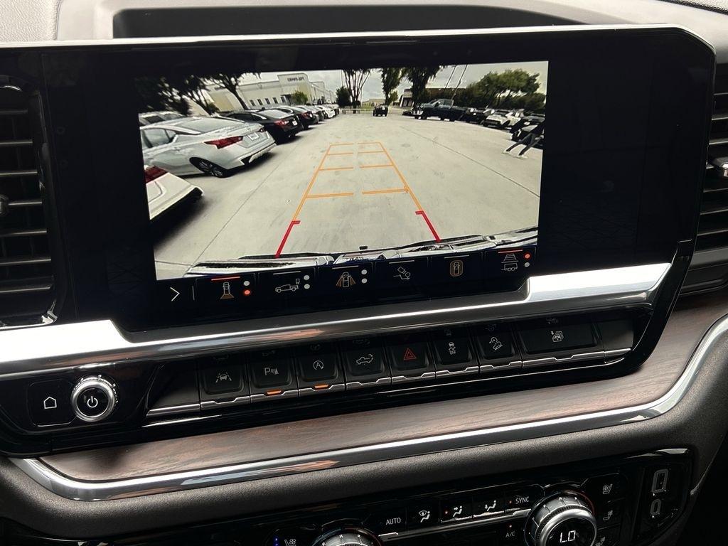 GMC Sierra 1500 SLT Crew Cab 4WD 2024