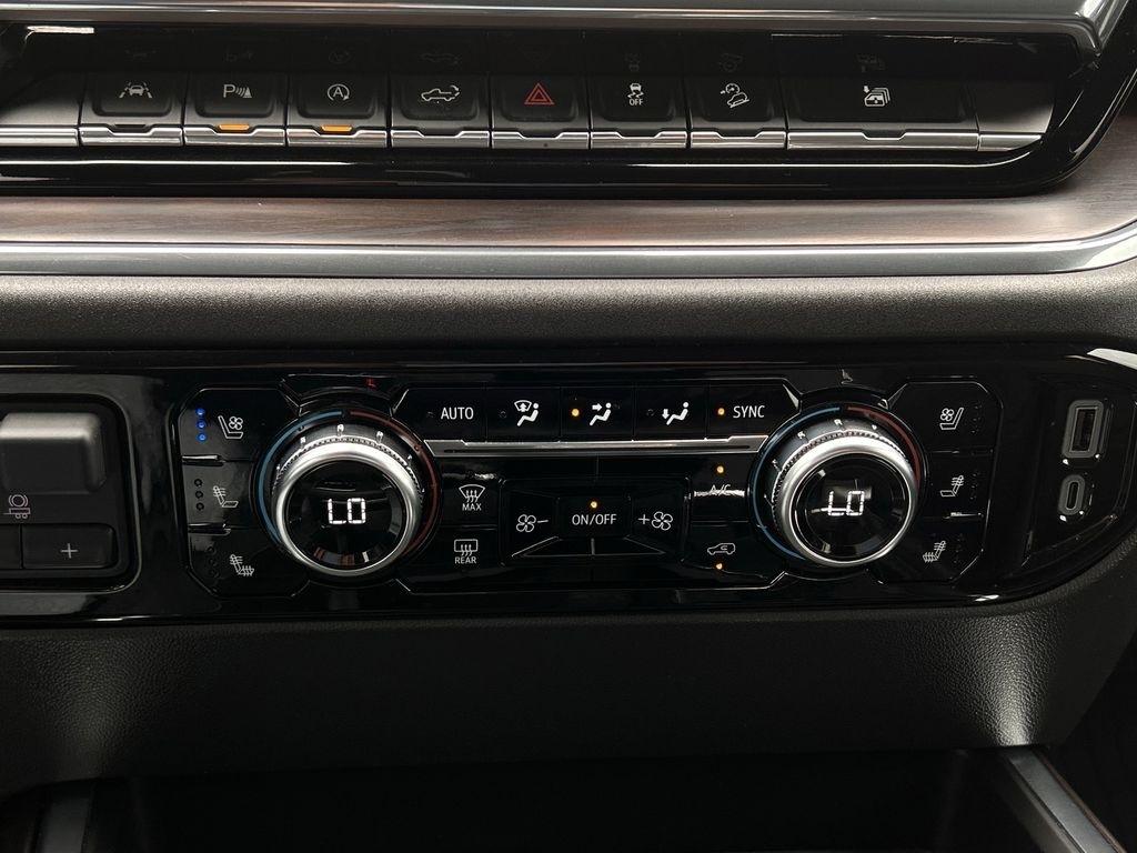 GMC Sierra 1500 SLT Crew Cab 4WD 2024