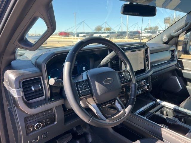 Ford F-350 SD Platinum Crew Cab Long Box 4WD 2024