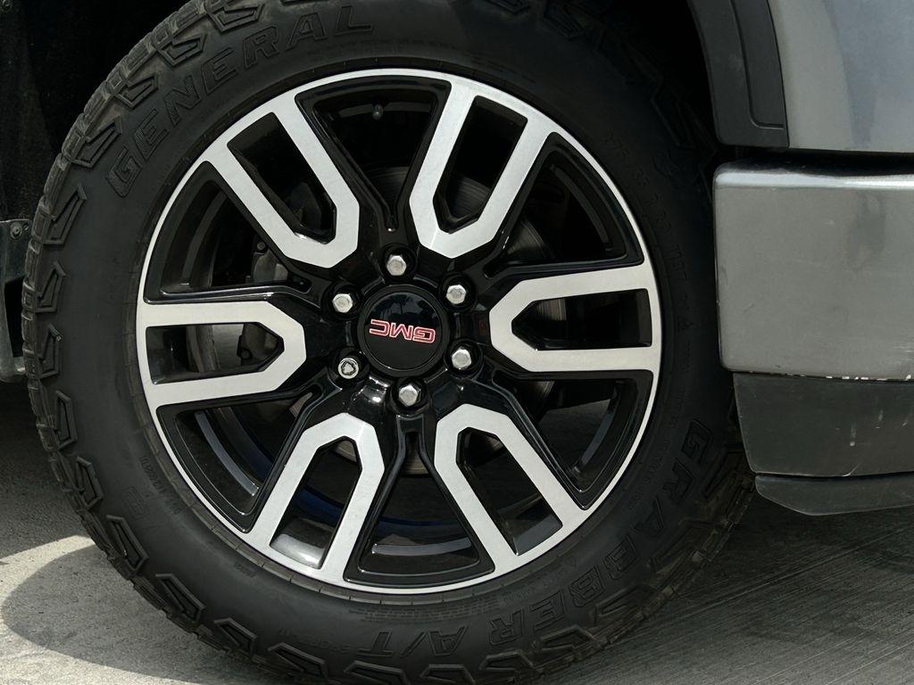 GMC Sierra 1500 Limited AT4 Crew Cab Long Box 4WD 2022