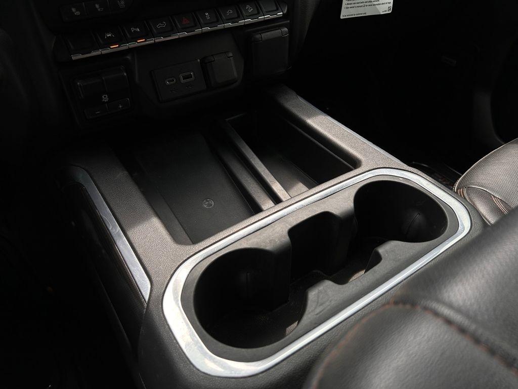 GMC Sierra 1500 Limited AT4 Crew Cab Long Box 4WD 2022