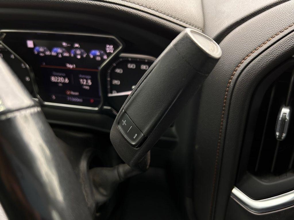 GMC Sierra 1500 Limited AT4 Crew Cab Long Box 4WD 2022