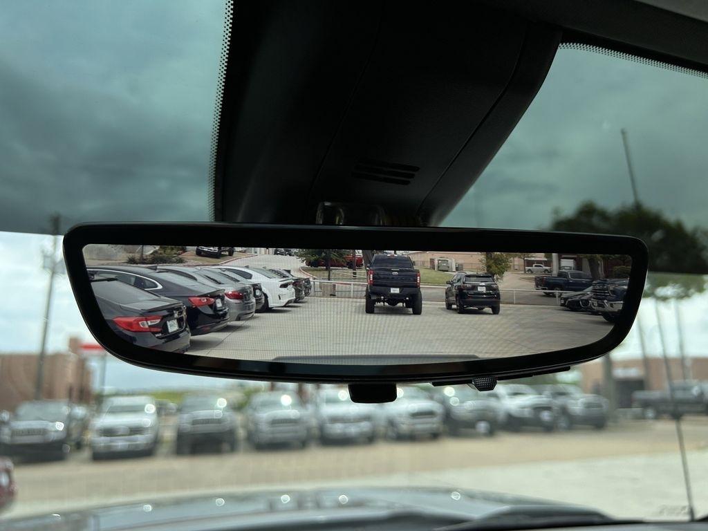 GMC Sierra 1500 Limited AT4 Crew Cab Long Box 4WD 2022