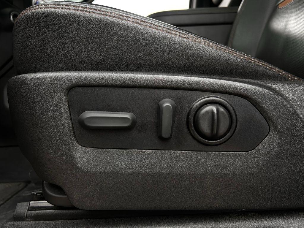 GMC Sierra 1500 Limited AT4 Crew Cab Long Box 4WD 2022