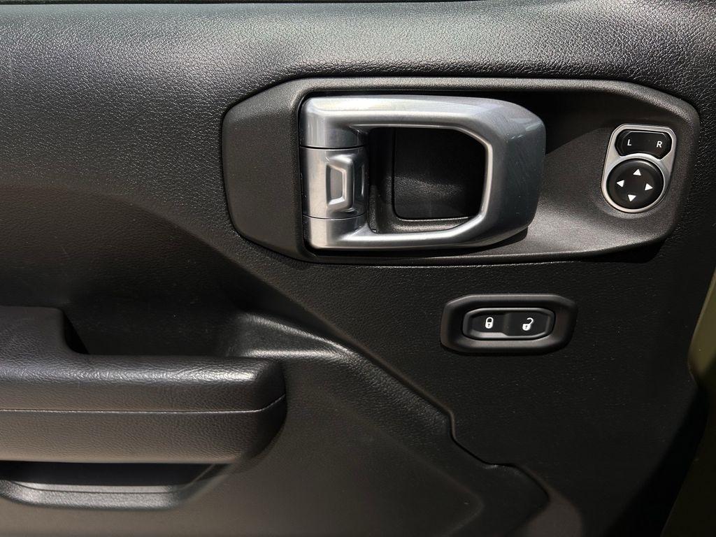 Jeep Wrangler Unlimited Willys Sport 2021