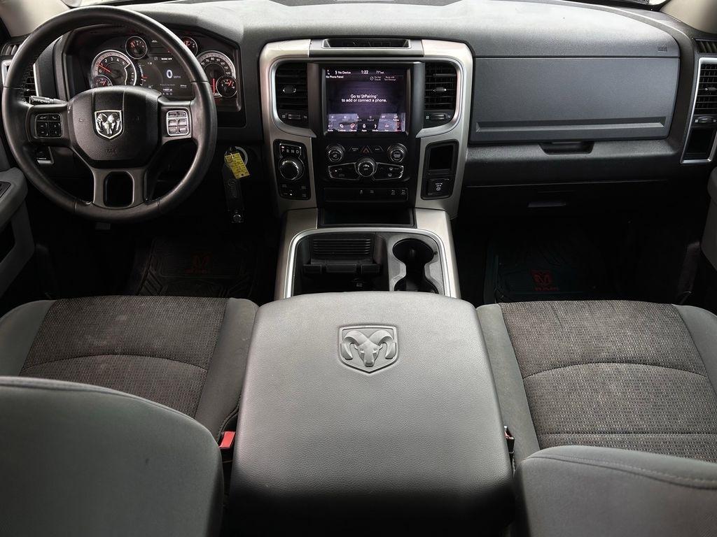 RAM 1500 SLT Crew Cab SWB 4WD 2018