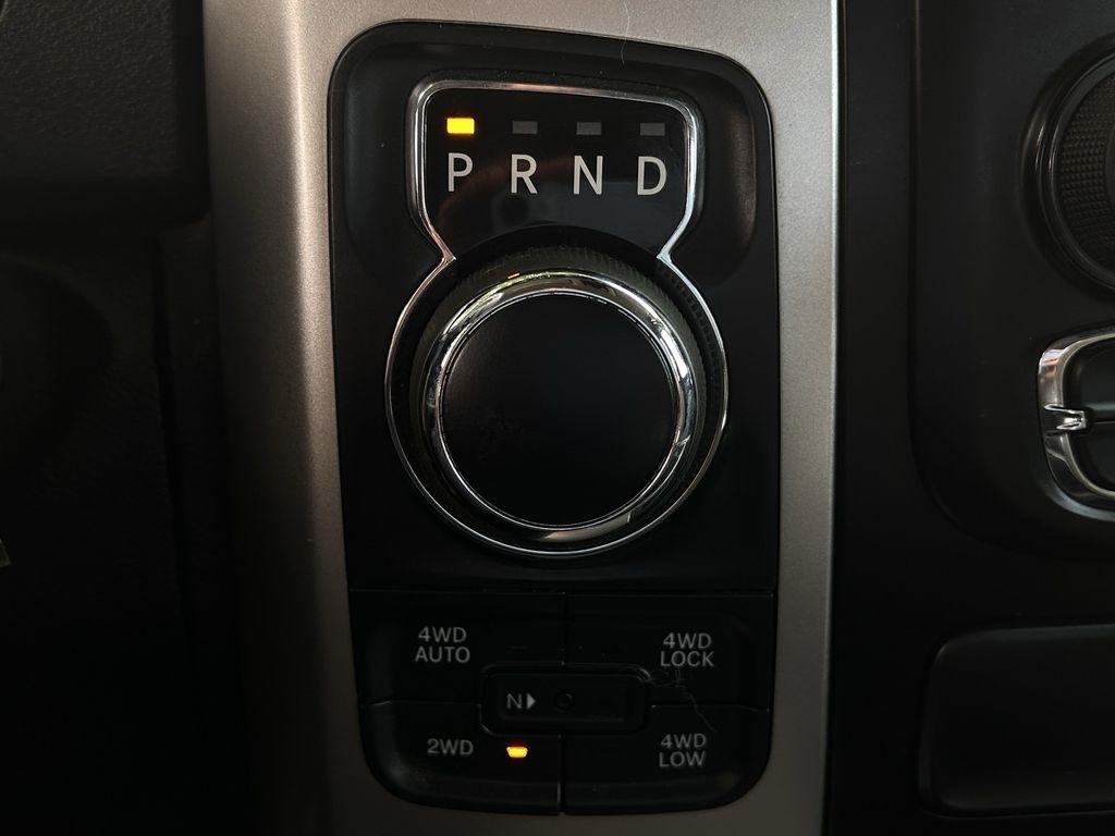 RAM 1500 SLT Crew Cab SWB 4WD 2018