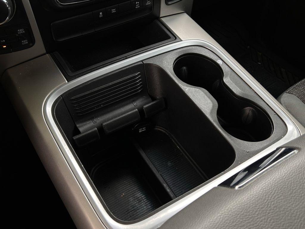 RAM 1500 SLT Crew Cab SWB 4WD 2018