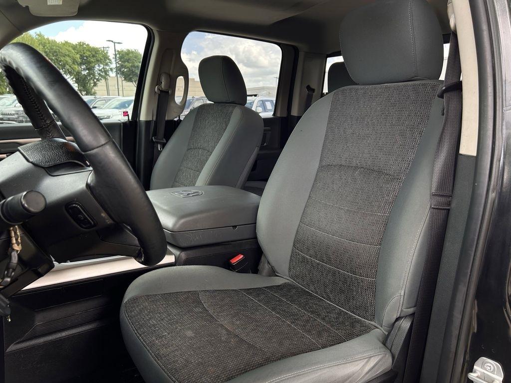 RAM 1500 SLT Crew Cab SWB 4WD 2018