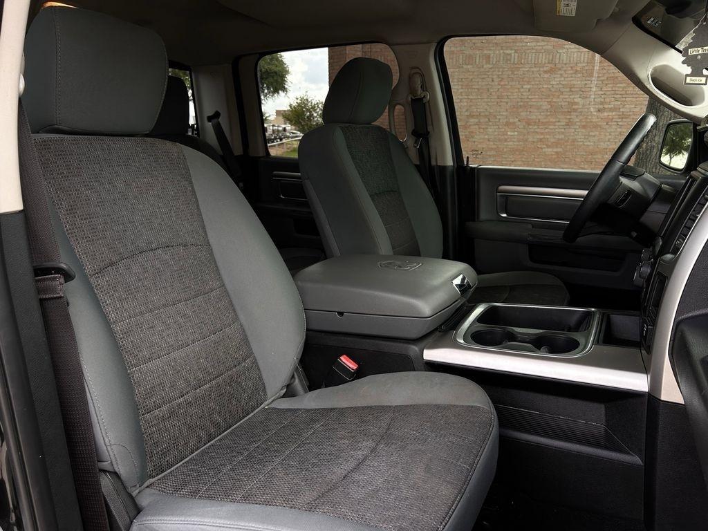 RAM 1500 SLT Crew Cab SWB 4WD 2018