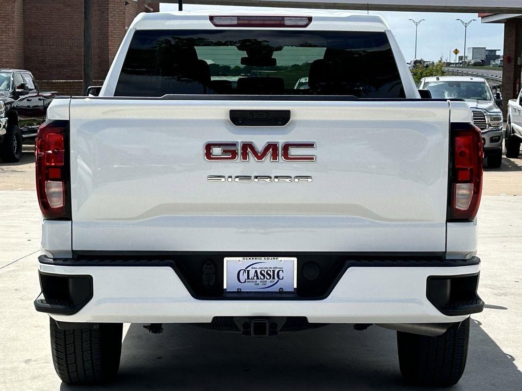 GMC Sierra 1500 Pro Crew Cab Short Box 2WD 2024