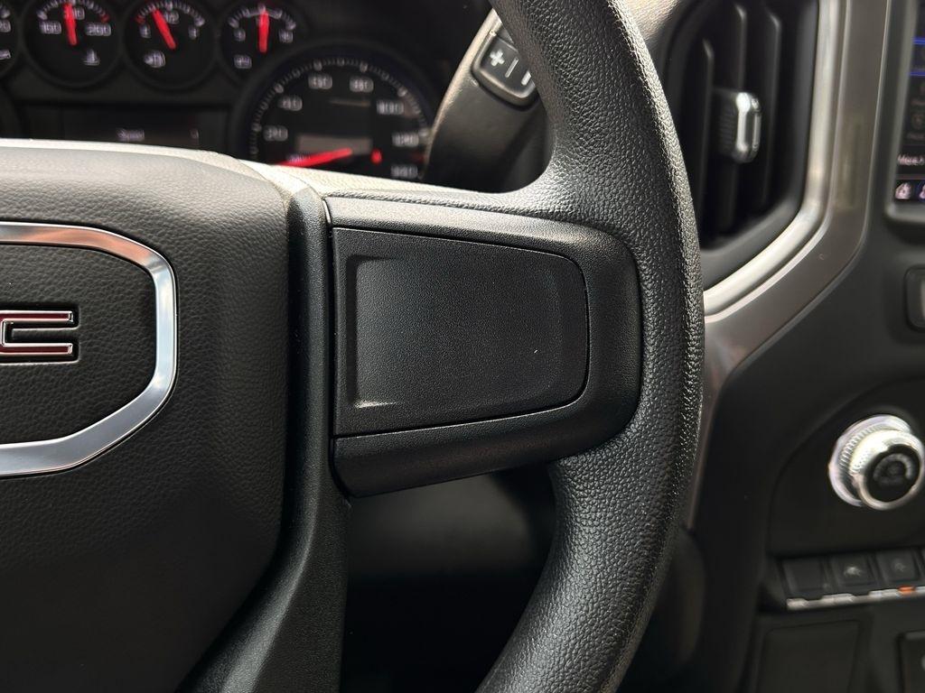 GMC Sierra 1500 Pro Crew Cab Short Box 2WD 2024