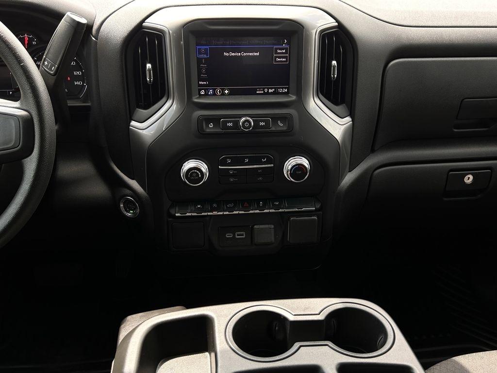 GMC Sierra 1500 Pro Crew Cab Short Box 2WD 2024