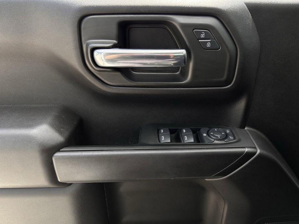 GMC Sierra 1500 Pro Crew Cab Short Box 2WD 2024