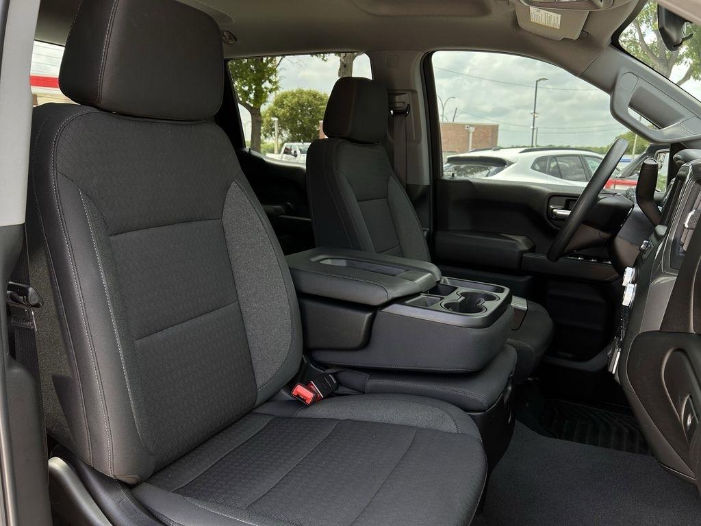 GMC Sierra 1500 Pro Crew Cab Short Box 2WD 2024