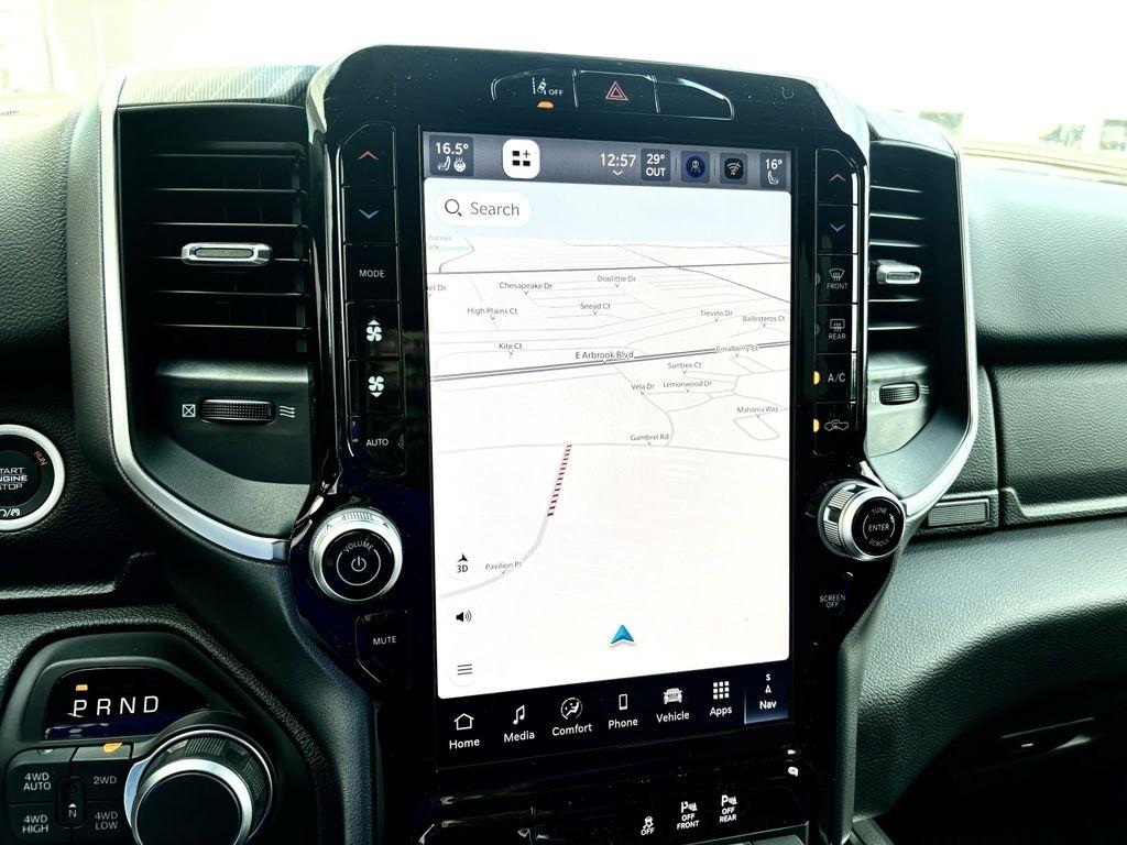 RAM 1500 Big Horn Crew Cab SWB 4WD 2026