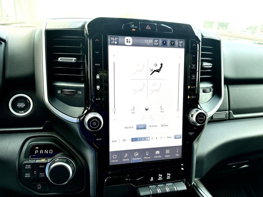 RAM 1500 Big Horn Crew Cab SWB 4WD 2026