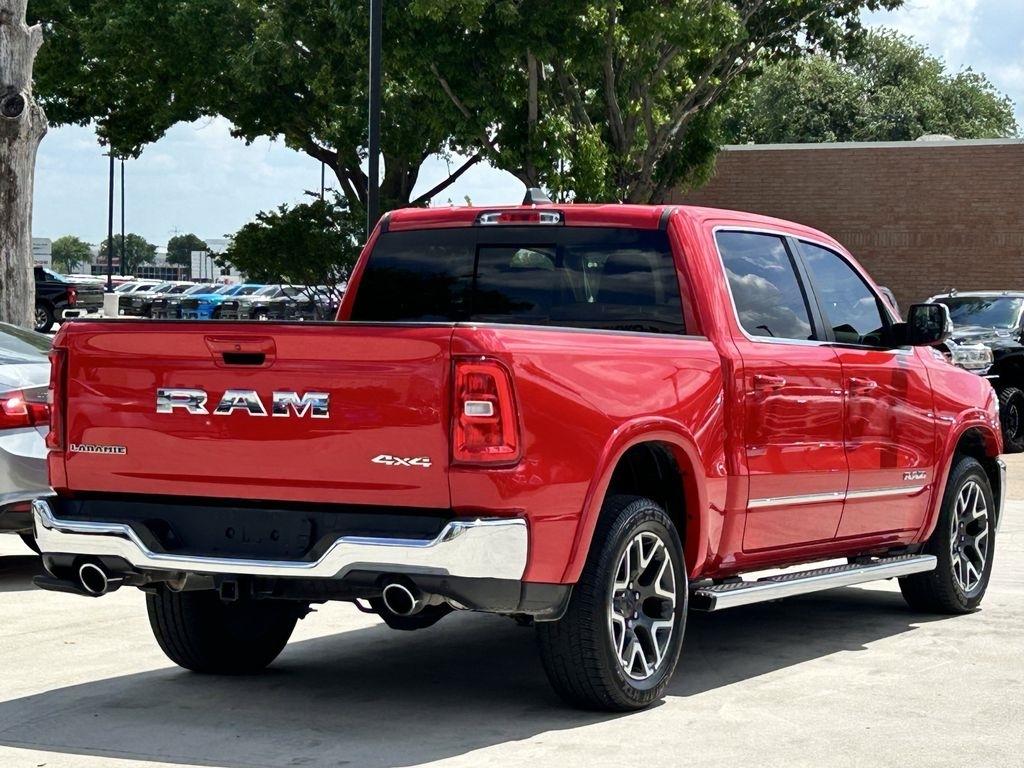 RAM 1500 Laramie Crew Cab SWB 4WD 2025