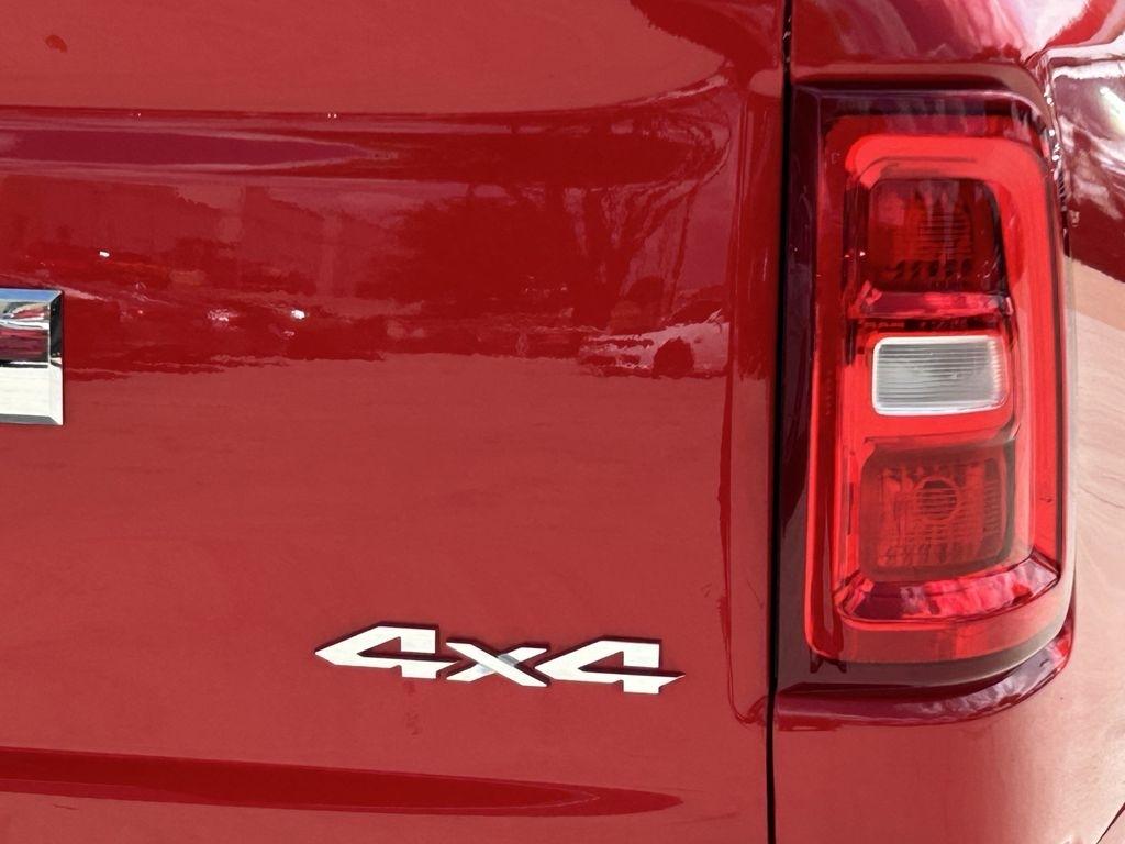 RAM 1500 Laramie Crew Cab SWB 4WD 2025