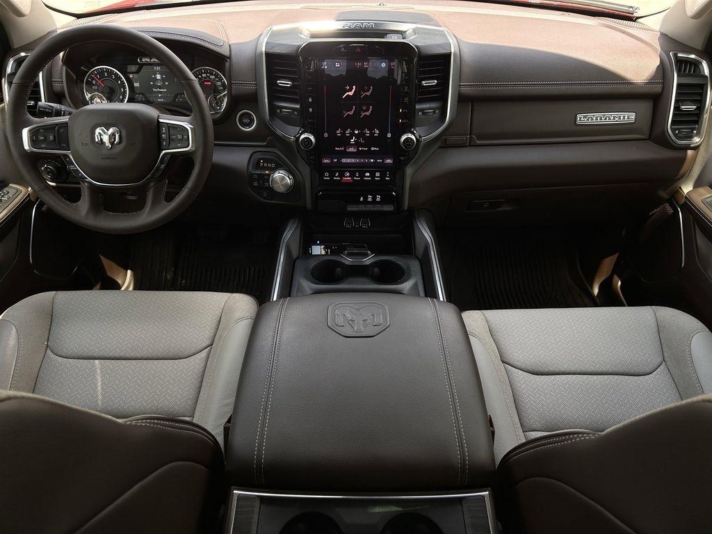 RAM 1500 Laramie Crew Cab SWB 4WD 2025